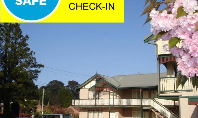 Katoomba Hotel | Explore Family-Friendly Stays at Three Explorers Motel