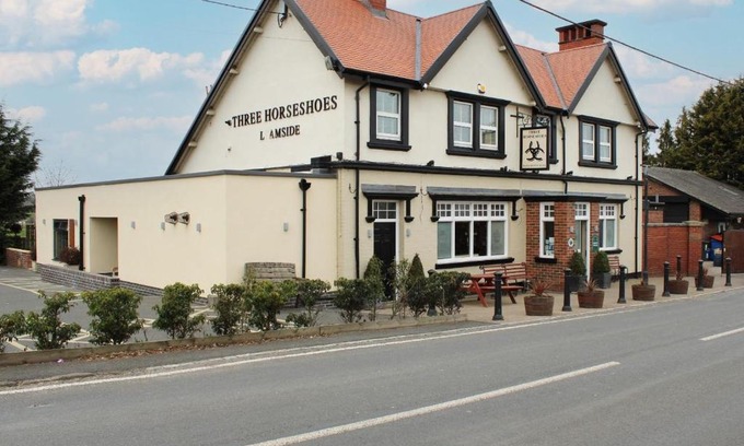 West Rainton Hotel | Guest Rated 10/10: Three Horseshoes Leamside with Breakfast