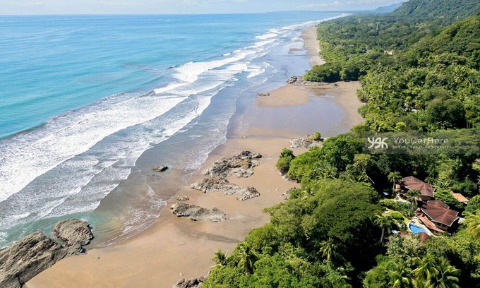 Dominical Villa | Beachfront Villas with Private Pools & Ocean View Awaits