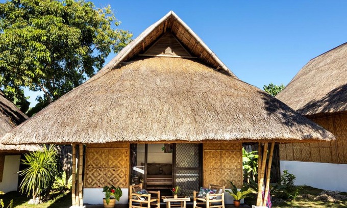 Anda Hotel | Relax at Three Little Birds Resort with Ocean Views & Pool