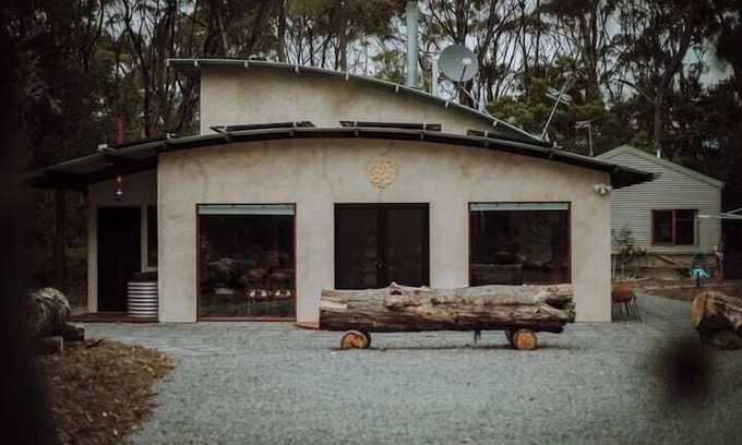 South Bruny House | Ideal Family Retreat with Ocean View and Off-Grid Adventure