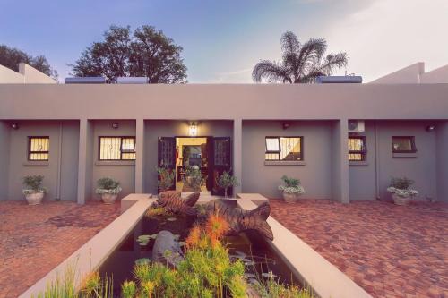 Eldoraigne House | Oceanfront Bliss at Three Olives Guesthouse - 4 Star Stay