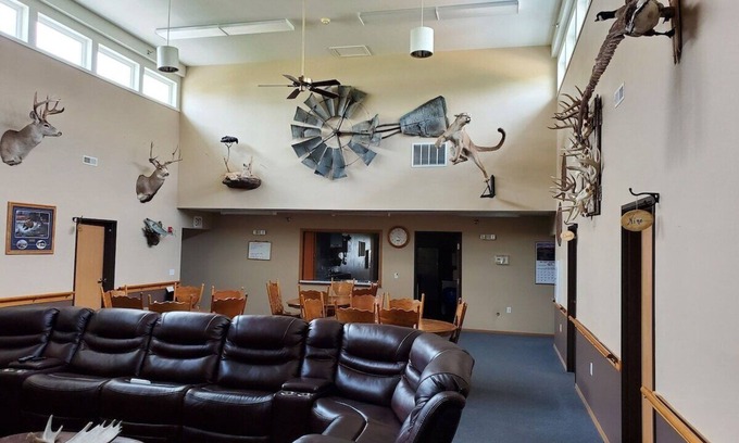 Spencer Cabin | Relax at Three Rivers Lodge with Ocean View & Pool Access