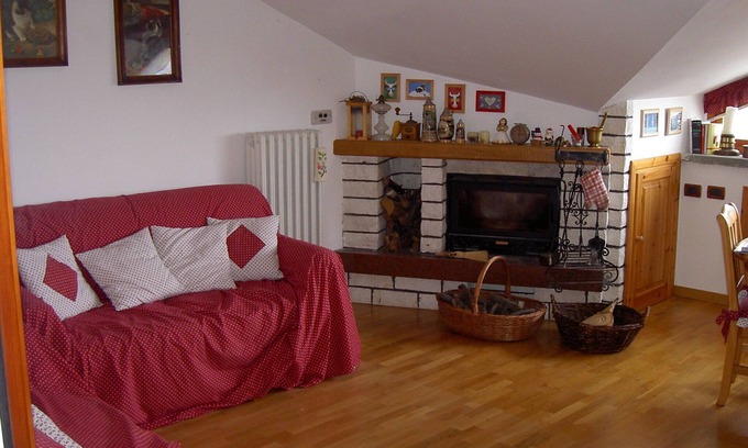 Prato Nevoso House | Cozy Three-Room Apartment on the Slopes with Breakfast