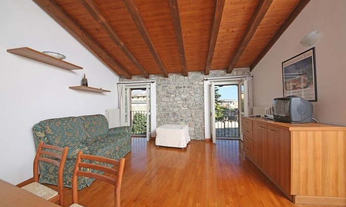 Gargnano Apartment | Casa Caterina: Oceanfront Retreat with Pool Near the Beach