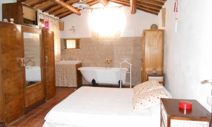 San Giovanni Suergiu House | Exceptional Three-Room Apartment with Garden and Ocean View