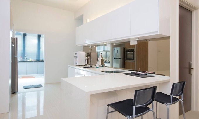 Gelugor House | Inviting Three Storey Home with Family-Friendly Amenities
