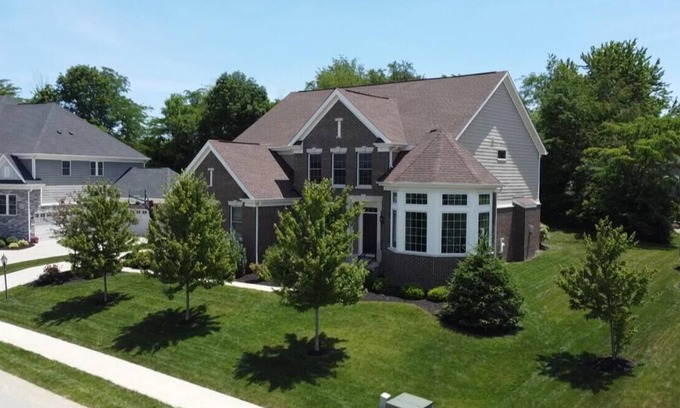 Maxwell House | Inviting Lake View Home with Pool - Sleeps 20 Guests