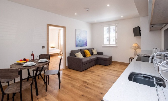 Pettistree Cottage | Inviting Three Tuns Apartments - Cozy Retreat for 2