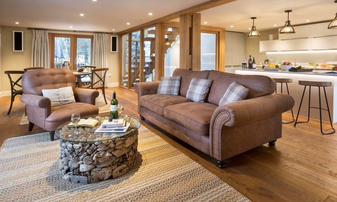 Kendal Apartment | Discover Thresher's Cottage with Pool, Spa & Family Fun