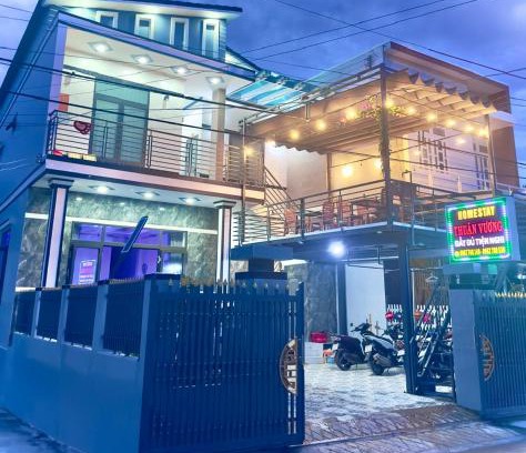 Vinh Hy House | Oceanfront THUẬN VƯƠNG Homestay with Top Guest Rating