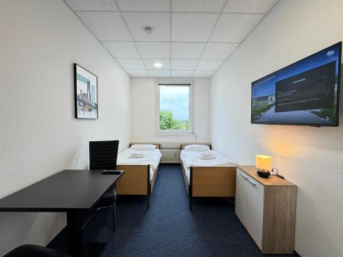 Neureut Apartment | Family-Friendly Rabe & Fischer Apartments with Kitchen Access