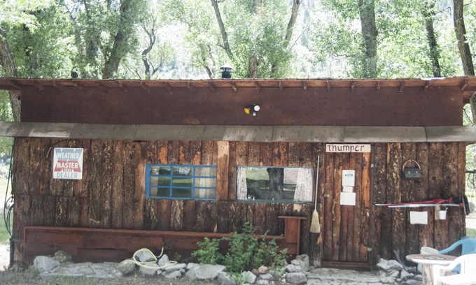 Nathrop Cabin | Pet-Friendly Thumper Cabin at Bunnylane with Pool Access