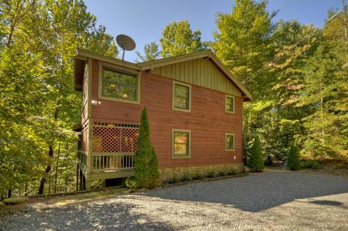 Walnut Mountain House | Experience Thunder Falls - Perfect Spot for Families