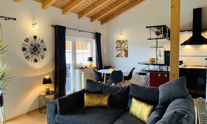 Schleusingen Apartment | Pet-Friendly Retreat in Schleusingen with Top Amenities
