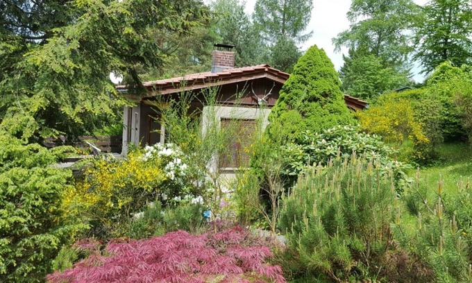 Oberes Geratal House | Idyllic Thuringian Mountain Hut: Pet-Friendly Retreat