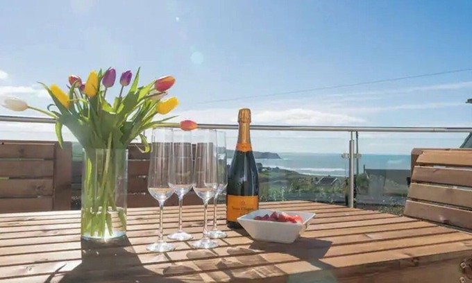 Thurlestone House | Thurlestone Beach House with Sea Views