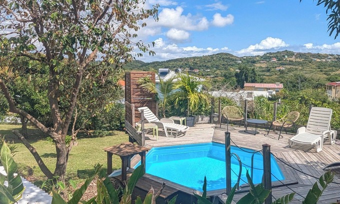 Sainte-Anne House | Discover F2: Your Coastal Retreat Near Martinique's Beaches