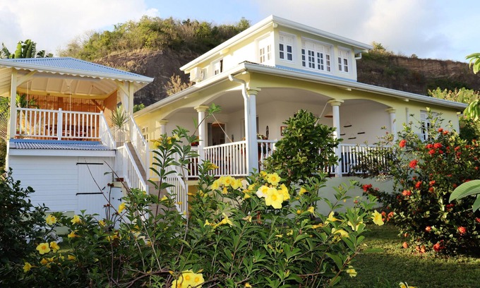 Le Diamant Villa | Ti Madinina: Exceptional Views and Family-Friendly Amenities