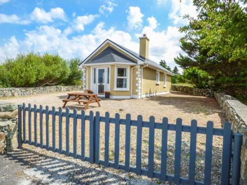 Callancruck House | Family-Friendly Stay at Ti Sheamuis with Great Amenities
