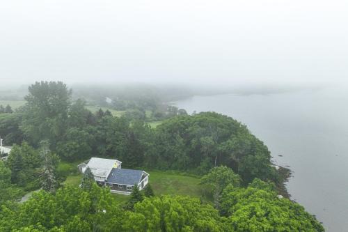South Thomaston House | Experience Tidal River Retreat: A Family-Friendly Escape