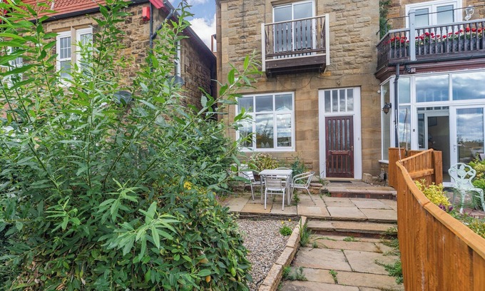 Alnmouth Cottage | Seaside Retreat with Ocean Views & Family-Friendly Amenities