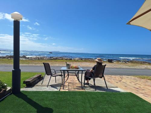 Van Dyks Bay Apartment | Tide's Edge