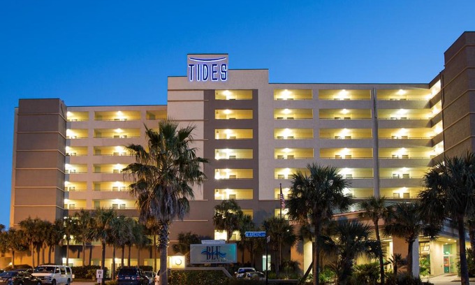 Folly Beach Hotel | Relax at Tides Folly Beach with Oceanfront Amenities