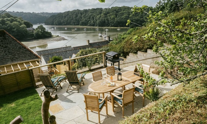 Truro Ski Chalet | Exceptional Tideway Retreats with Ocean Views and Amenities