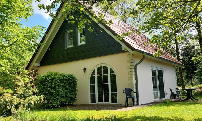 Halenfeld Villa | Forest Retreat with Sauna, Steam Bath & Family-Friendly Amenities