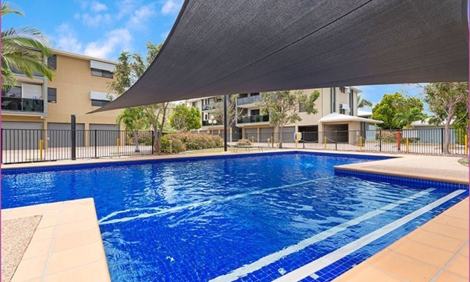 Douglas Apartment | Cozy Unit Near JCU & TSV Hospital with Pool Access