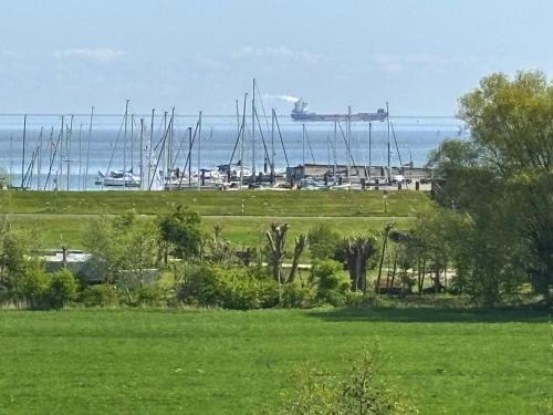 Horum Apartment | Relax at Tief 10 Robbe 407 with Ocean View & Private Pool