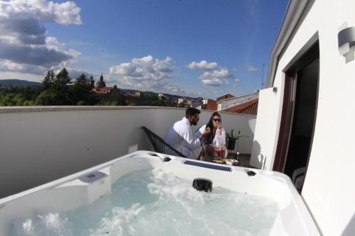 Monforte de Lemos Apartment | Pet-Friendly Getaway at Tierra de Lemos - Top Rated 9/10