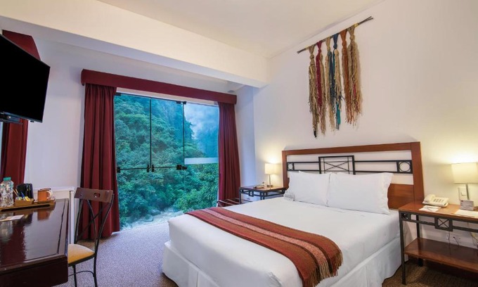 Aguas Calientes Hotel | Explore Tierra Viva Machu Picchu Hotel: 4-Star Comfort Awaits