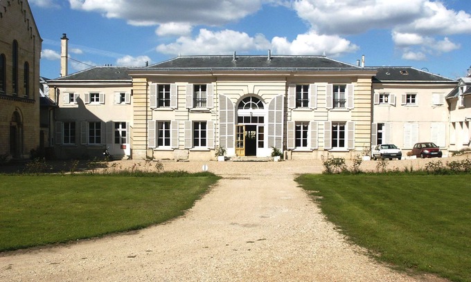 Notre-Dame Hotel | Tiers lieu de l'Ermitage, Room 1