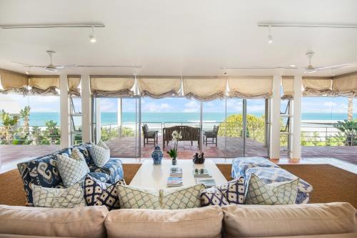 Umhlali Beach House | Relax at Tiffany's Beach House with Oceanfront Views