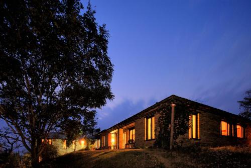 Pokhara Resort | Discover Tiger Mountain Pokhara Lodge with Oceanfront Views