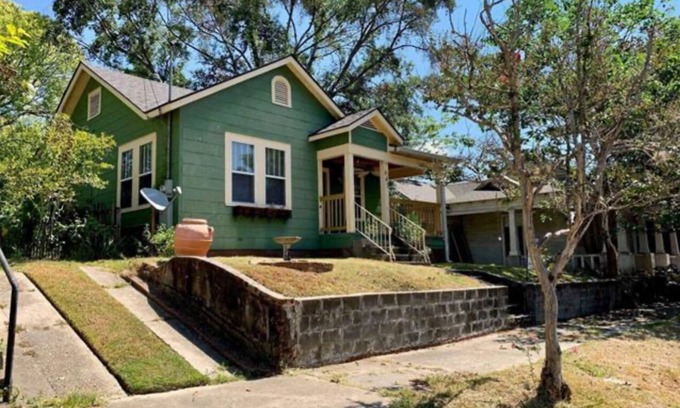 Beauregard Town Historic District House | Discover TigerTown Retreat: Ideal Location Near LSU