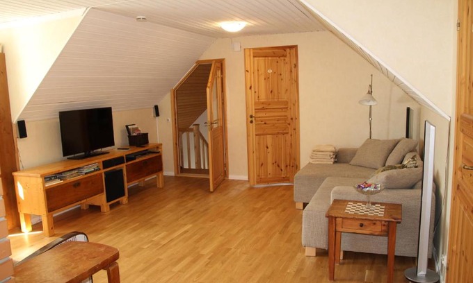 Haapsalu House | Exceptional Tiiker Homestay: Family-Friendly with Hot Tub
