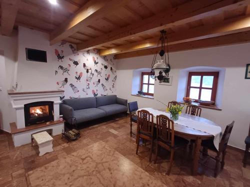 Monoszlo House | Oceanfront Retreat at Tik hegyi ház - Guest Rated 9/10