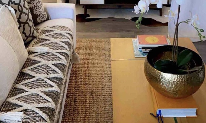 Uptown Apartment | Family-Friendly TIKI HUT with Pool on Katy Trail