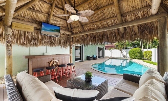 Dania Beach House | Relax at TIKI Retreat: Pool, Game Room & Beach Access!