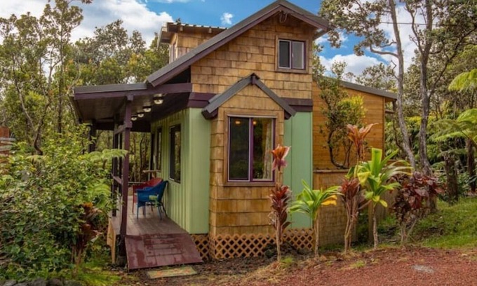 Ohia Estates House | Top-Rated Tiki Tiny House with Oceanfront Views in Volcano