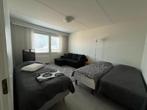 Lahti Apartment | Spacious Tilava Huoneisto - Ideal for Families and Groups