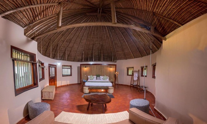 Pakwach Hotel | Experience Tilenga Safari Lodge with Ocean Views & Pool