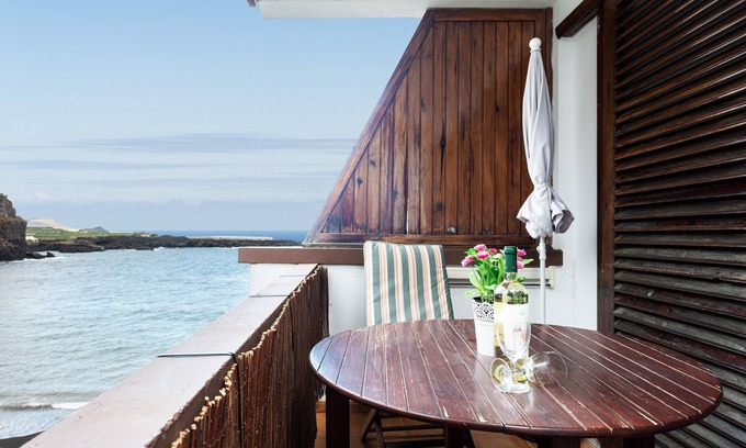 San Marcos Apartment | Ocean View Getaway with Free Wifi and Family-Friendly Comfort