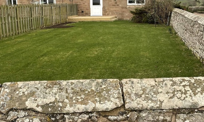 Berwick-upon-Tweed Cottage | Pet-Friendly Till Cottage at Fenton Hill Farm - Rated 10/10