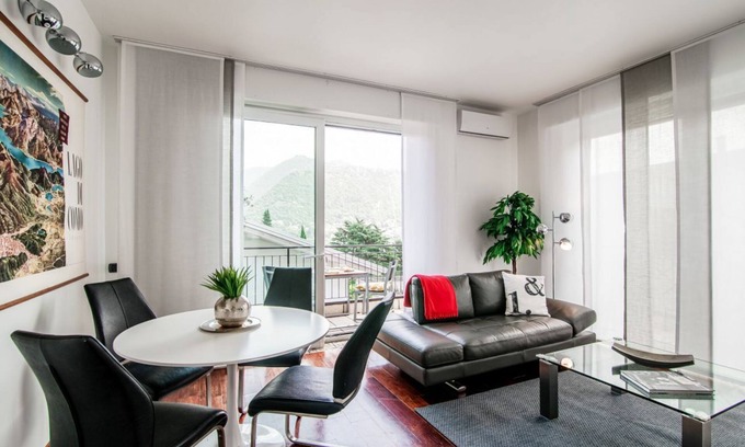 Como House | Inviting Escape at My Home In Como: Pet-Friendly Comfort