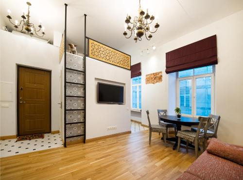 Old Town Apartment | Pet-Friendly Tiltų 5 Studio – Guest Rated 9.8/10