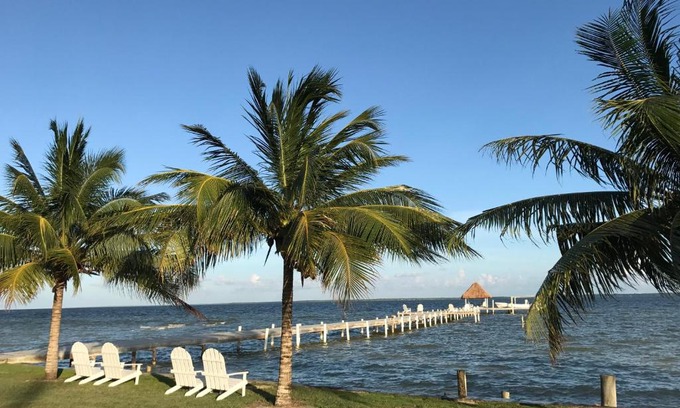 Corozal Resort | Relax at Tilt-Ta-Dock Resort Belize with Ocean Views